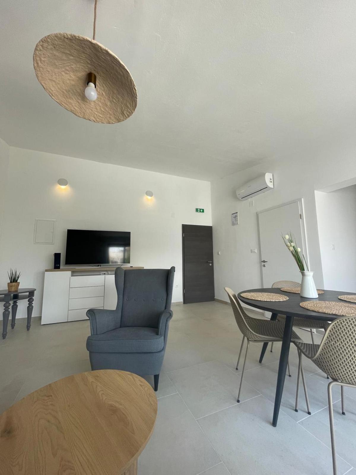 Apartments Ula Vodice Exterior foto